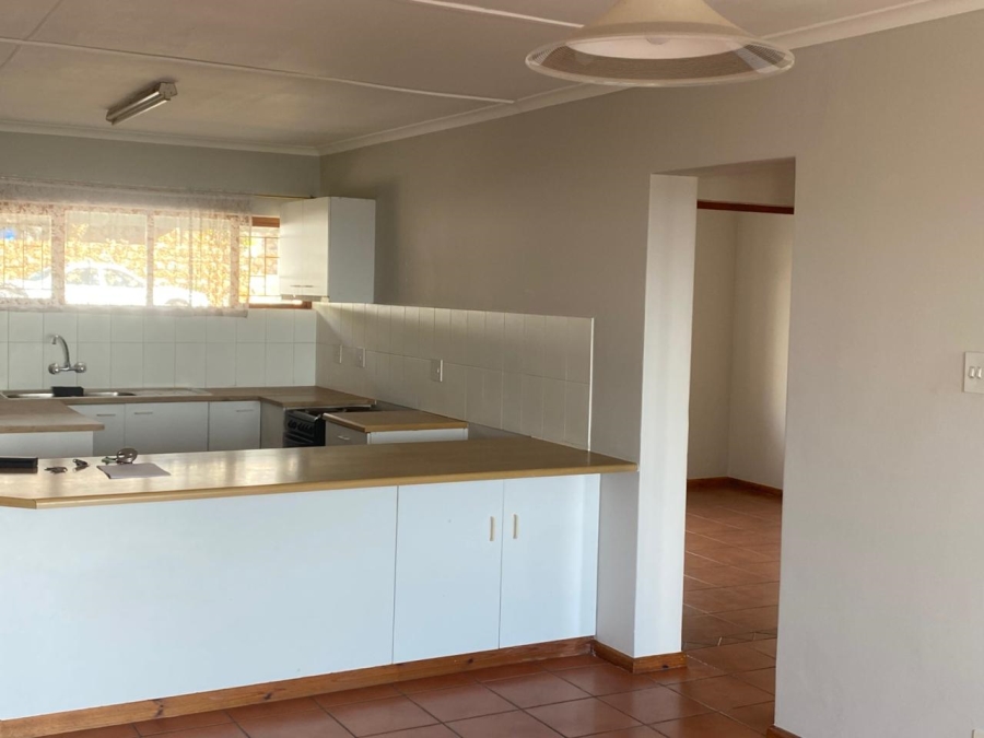 To Let 2 Bedroom Property for Rent in Mossel Bay Central Western Cape